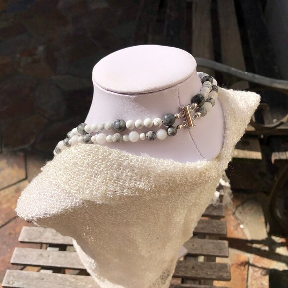 Two-strand natural stone & sterling silver beaded necklace (white/grey) - Picture 2 of 9